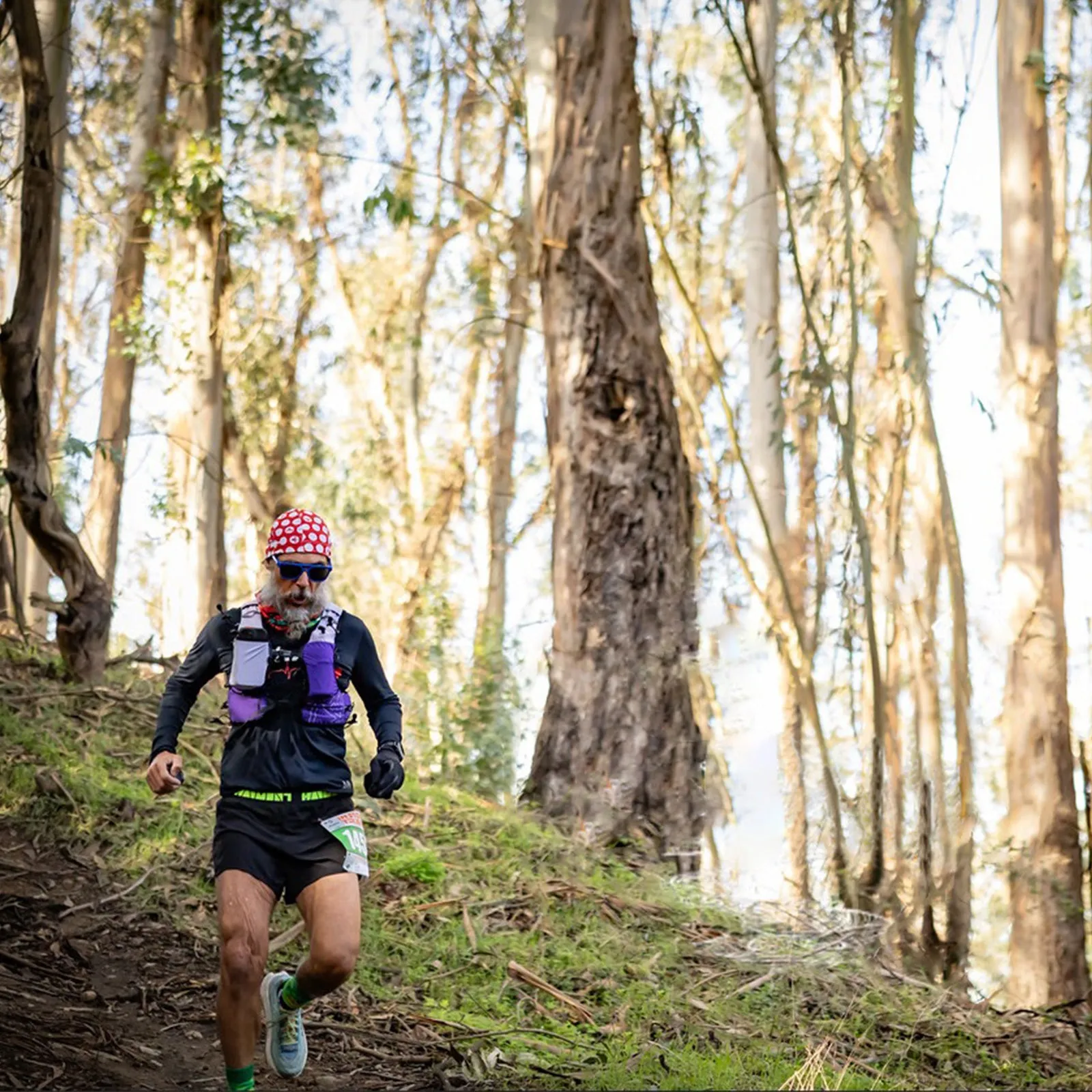 8L Pro Running Vest  The Ultimate Hydration Companion for Long-Distance Trail Runners