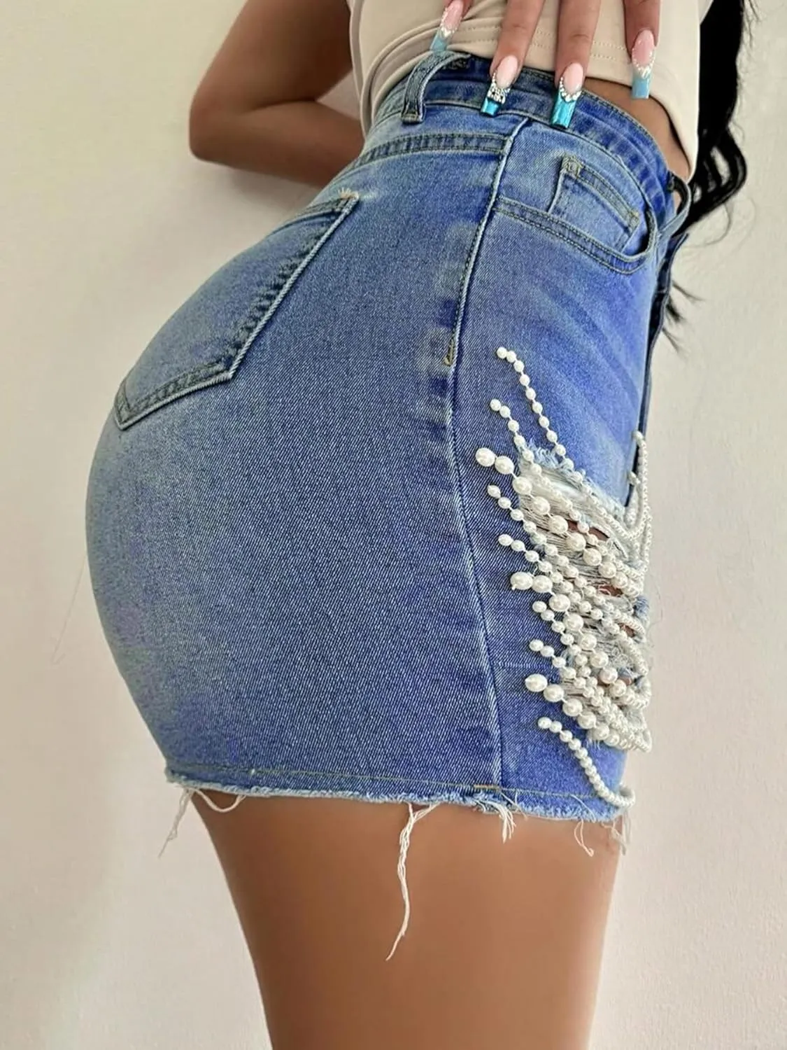 DINGANG Women's Sexy Ripped Denim Shorts with Pearls Chain High Waisted Bodycon Stretchy Frayed Jean Shorts
