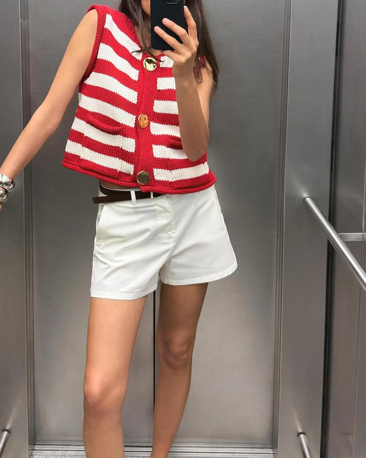 Gacaky Sweater Vest for Women Cropped Soft Knit Cardigan Casual Button Down Striped Sweater Vest Outfits Trendy Clothes