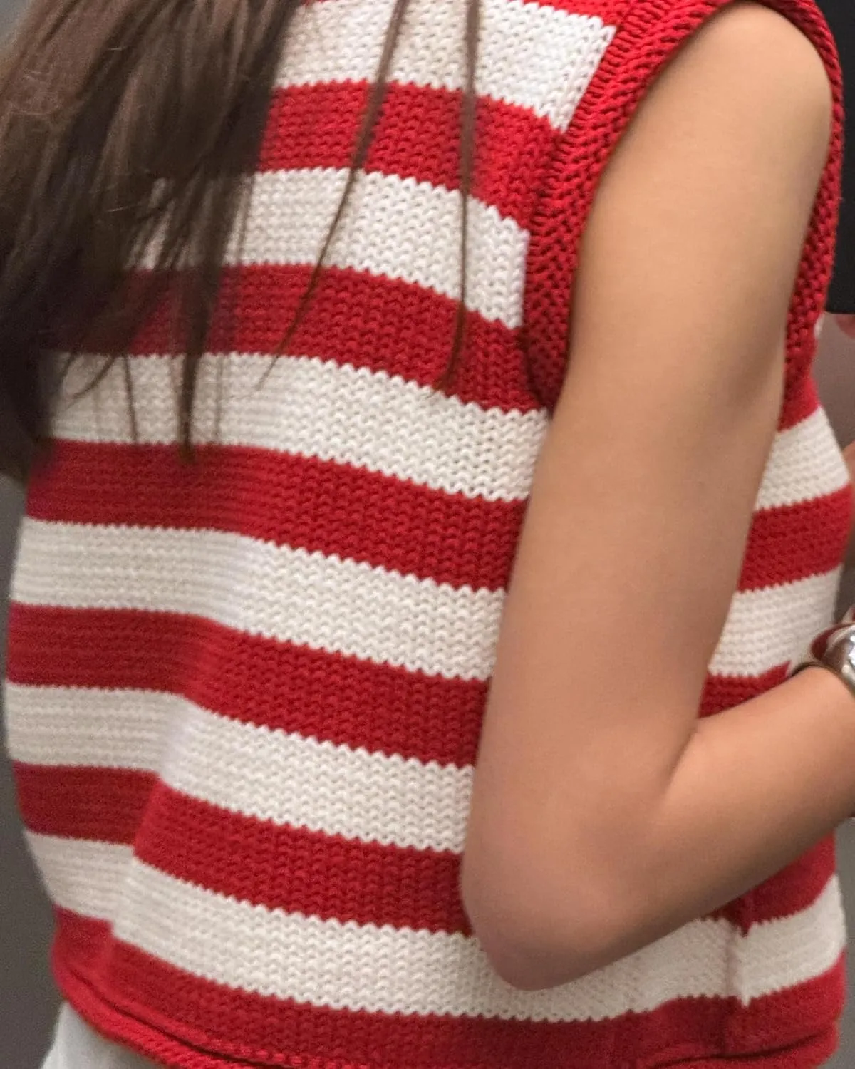 Gacaky Sweater Vest for Women Cropped Soft Knit Cardigan Casual Button Down Striped Sweater Vest Outfits Trendy Clothes