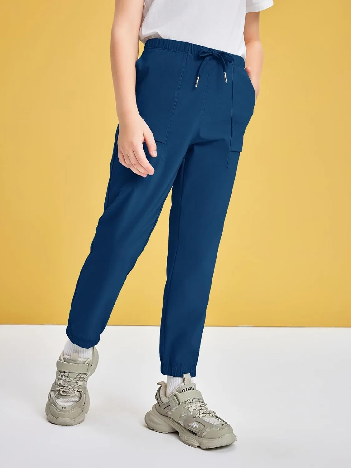 Haloumoning Boys Lightweight Sweatpants Quick Dry Traning Track Pants Joggers for Kids with Pockets 5-14 Yeras