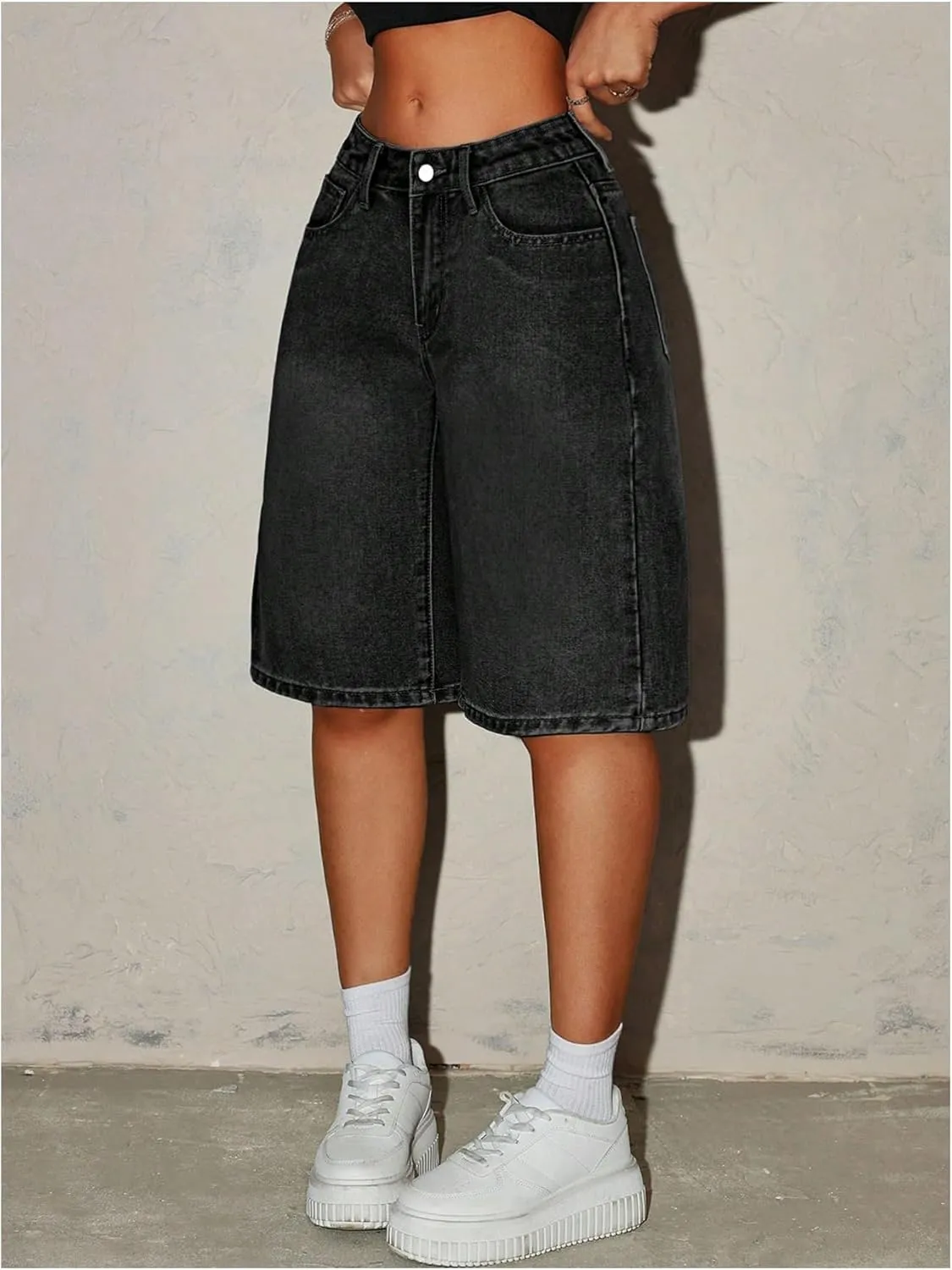MakeMeChic Women's Y2k Straight Leg Denim Shorts High Waisted Zip Up Knee Length Vintage Casual Jean Shorts