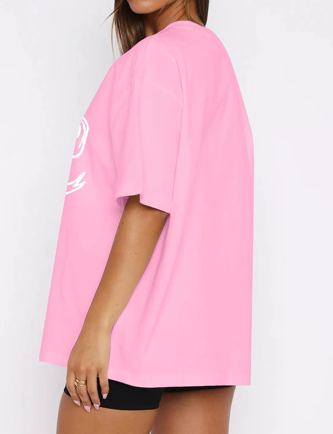 MISSACTIVER Womens Oversized Bow Graphic T-Shirt Drop Shoulder Short Sleeve Graphics Tee Shirt Casual Outfit Going Out Top