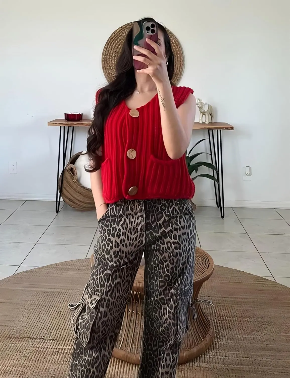 Sweater Vest for Women 2025 Casual Cropped Open Front Sleeveless Chunky Knit Top Button Down Cardigan with Pockets