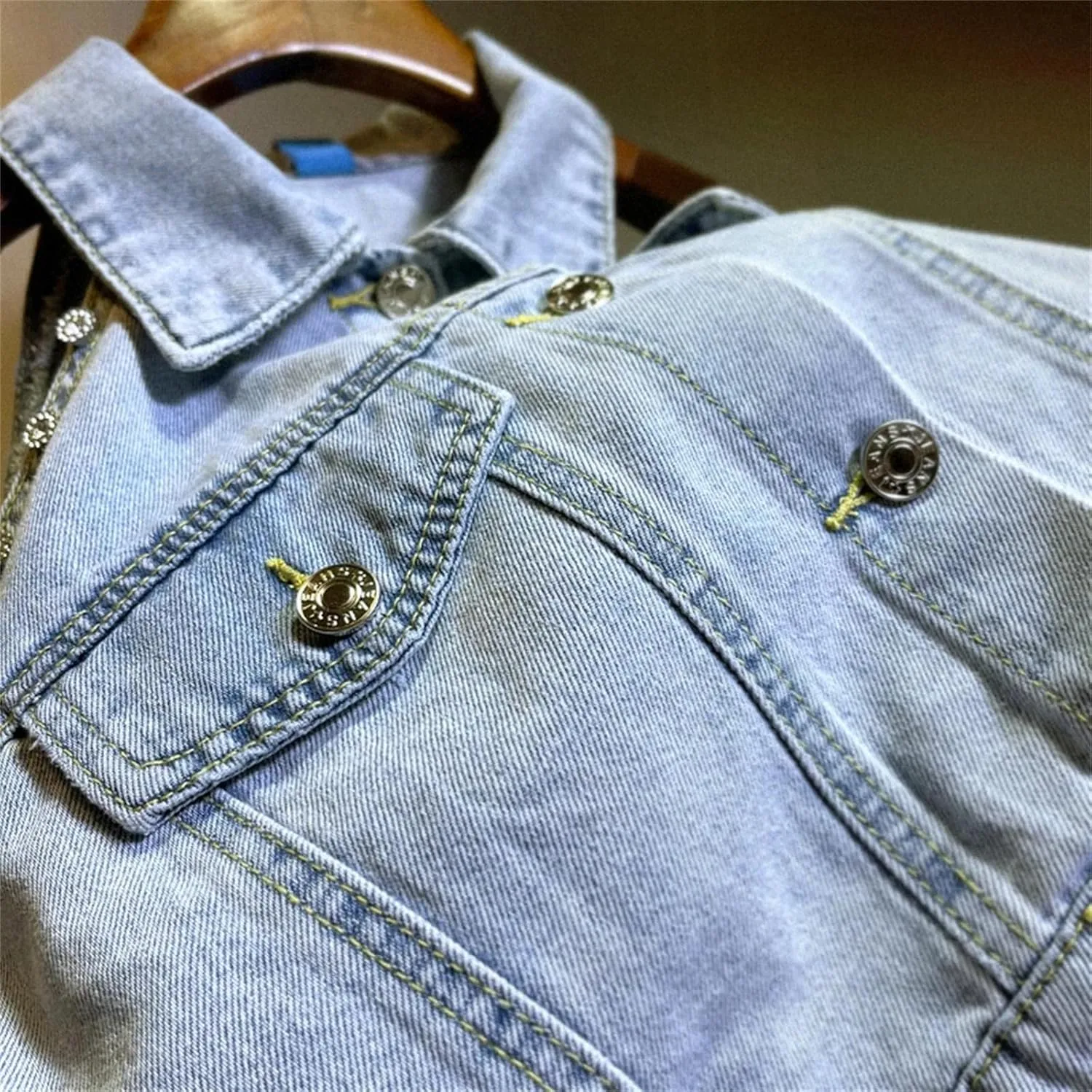 Women Vintage Lightweight Slim Short Denim Jacket Off The Shoulder Lapel Long Sleeve Cowboy Jacket